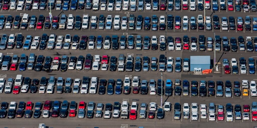 hundreds of cars parking