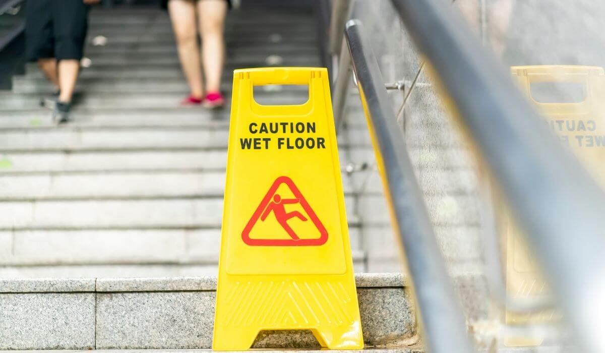 wet floor sign stairs